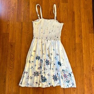 lightweight summer dress with adjustable dress